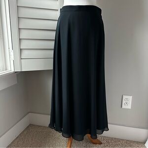 Niteline Elegant Black Silk Flowy Skirt Size 14